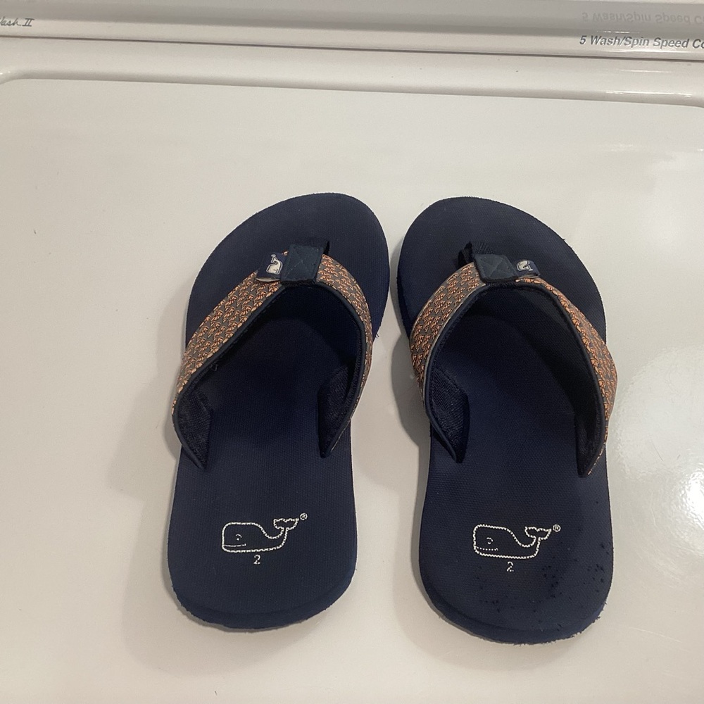 Vineyard Vines Navy and Tan Kids Flip Flops